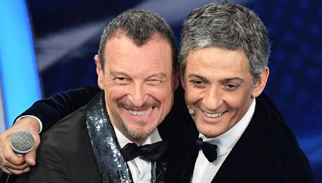 Sanremo 2021, un caso Covid tra le ballerine di Elodie. Canterà da sola?