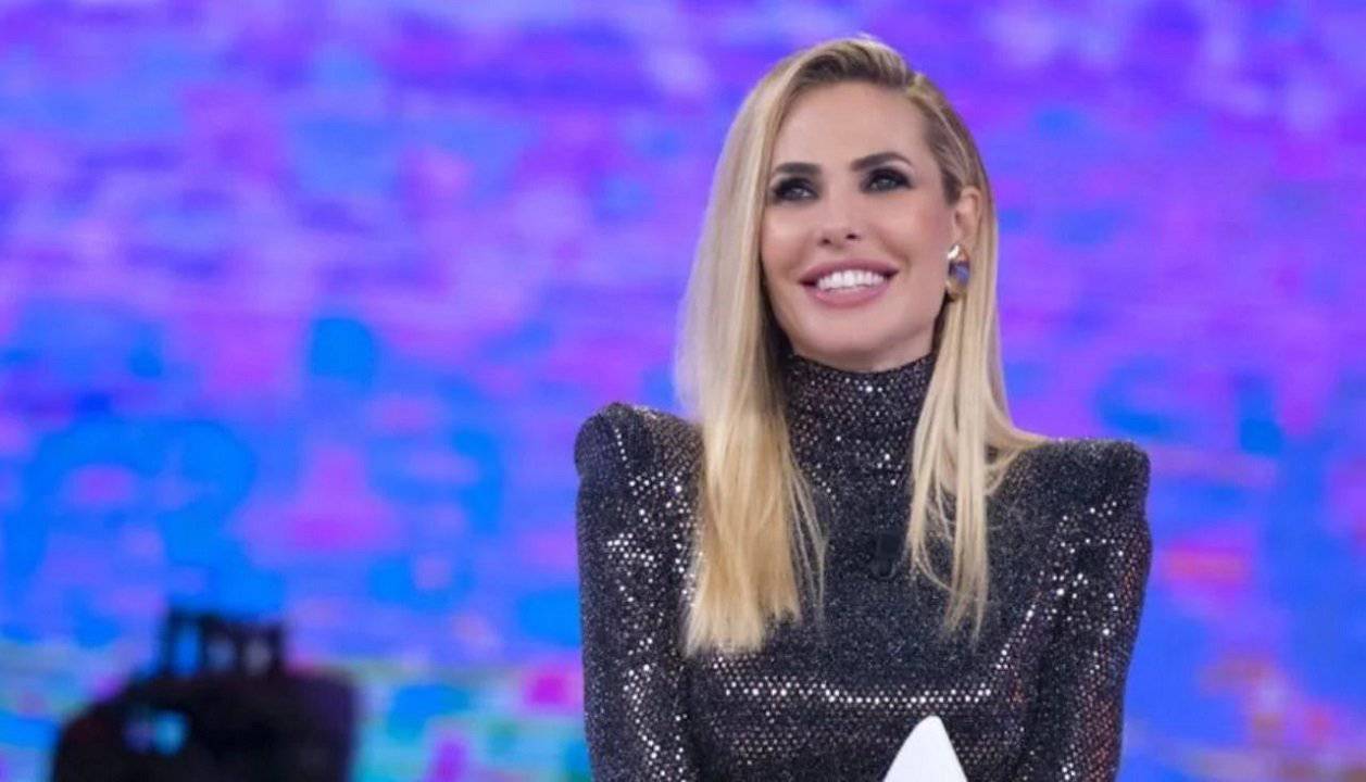 Ilary Blasi: nell'intervista parla dei suoi opinionisti e dei programmi da lei condotti