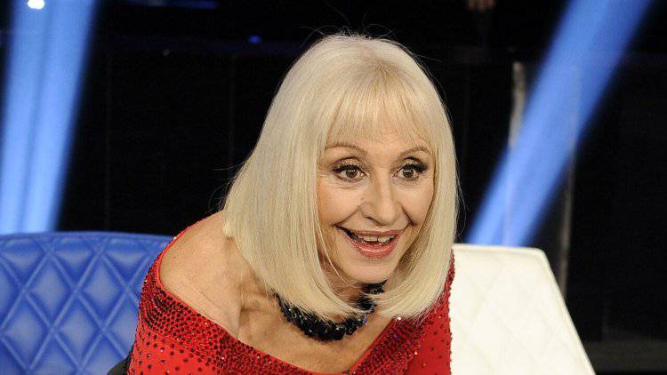 Raffaella Carrà morte evitabile?: "Aveva altri 10 anni di vita..."