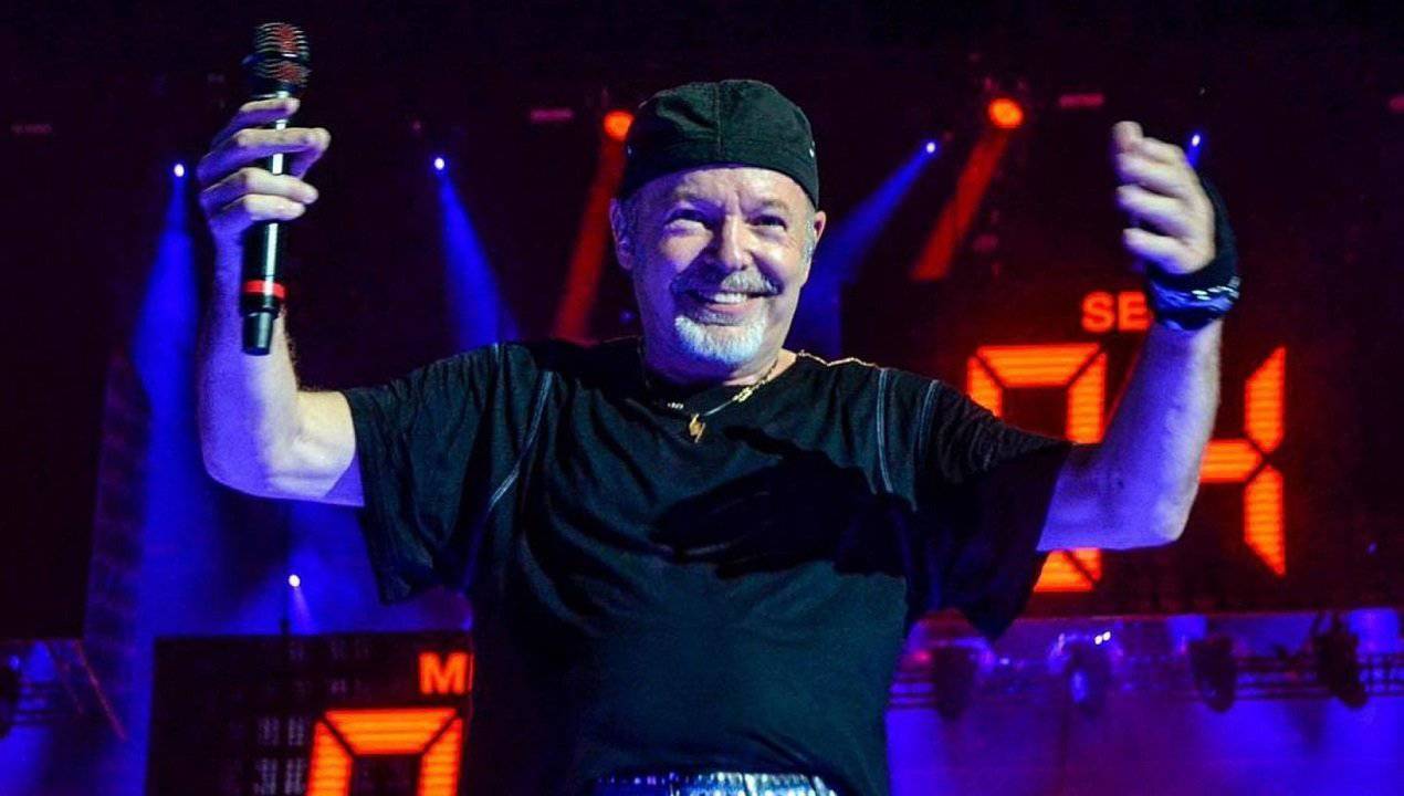 Vasco Rossi: il suo piccolo incidente gli provoca una lussazione alla spalla