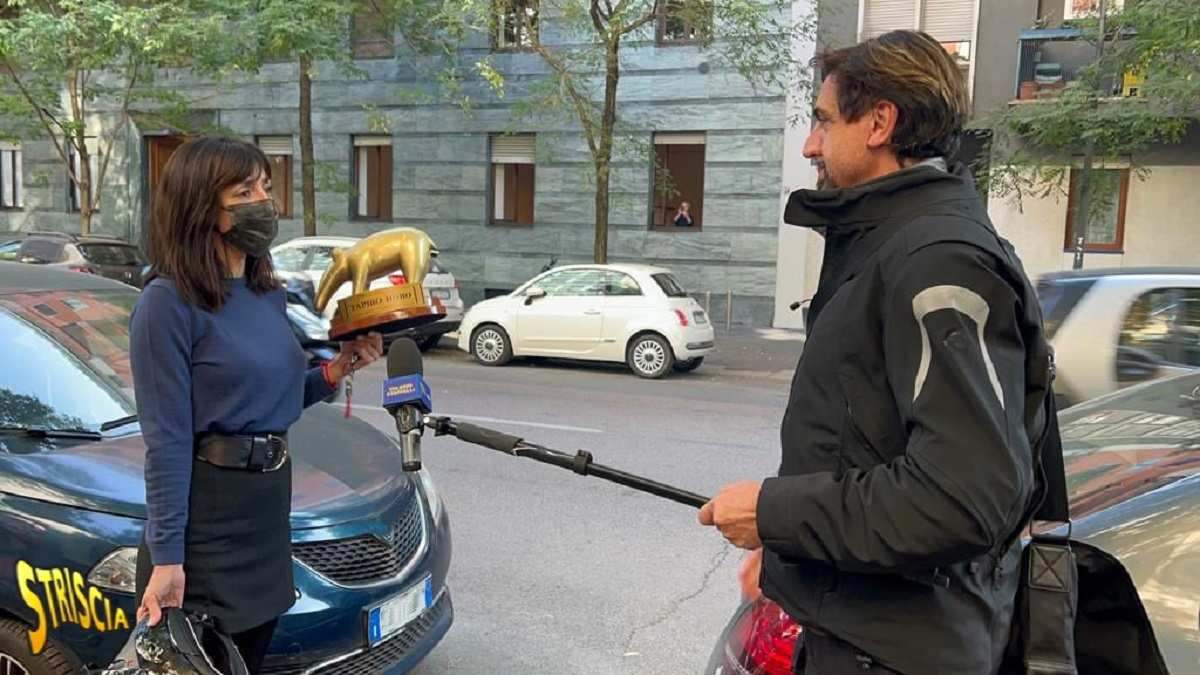 La figlia di Ambra Angiolini, Jolanda scrive un post dopo che la madre ha ricevuto il Tapiro D'Oro 