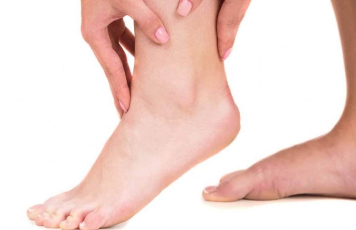 Piedi: hai questi segni? Potresti avere il colesterolo alto