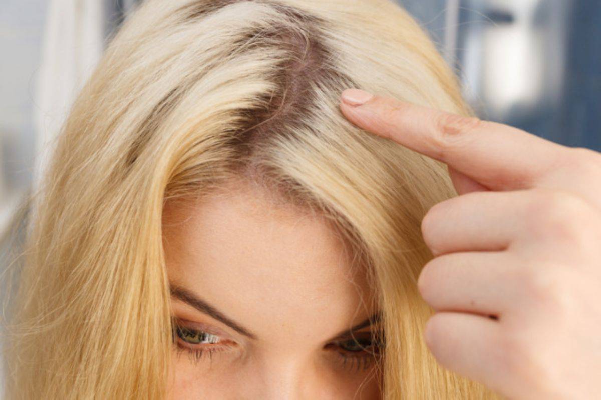 Capelli: usa questo trucco per coprire la ricrescita