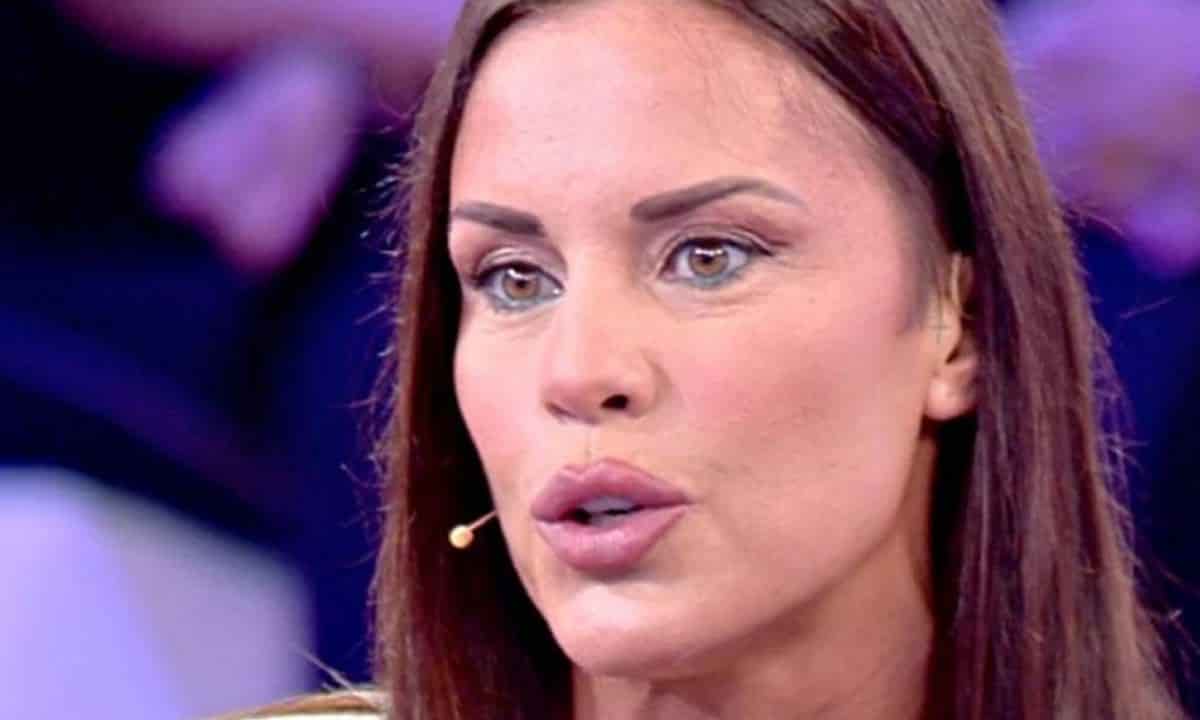 Antonella Mosetti gravi condizioni economiche