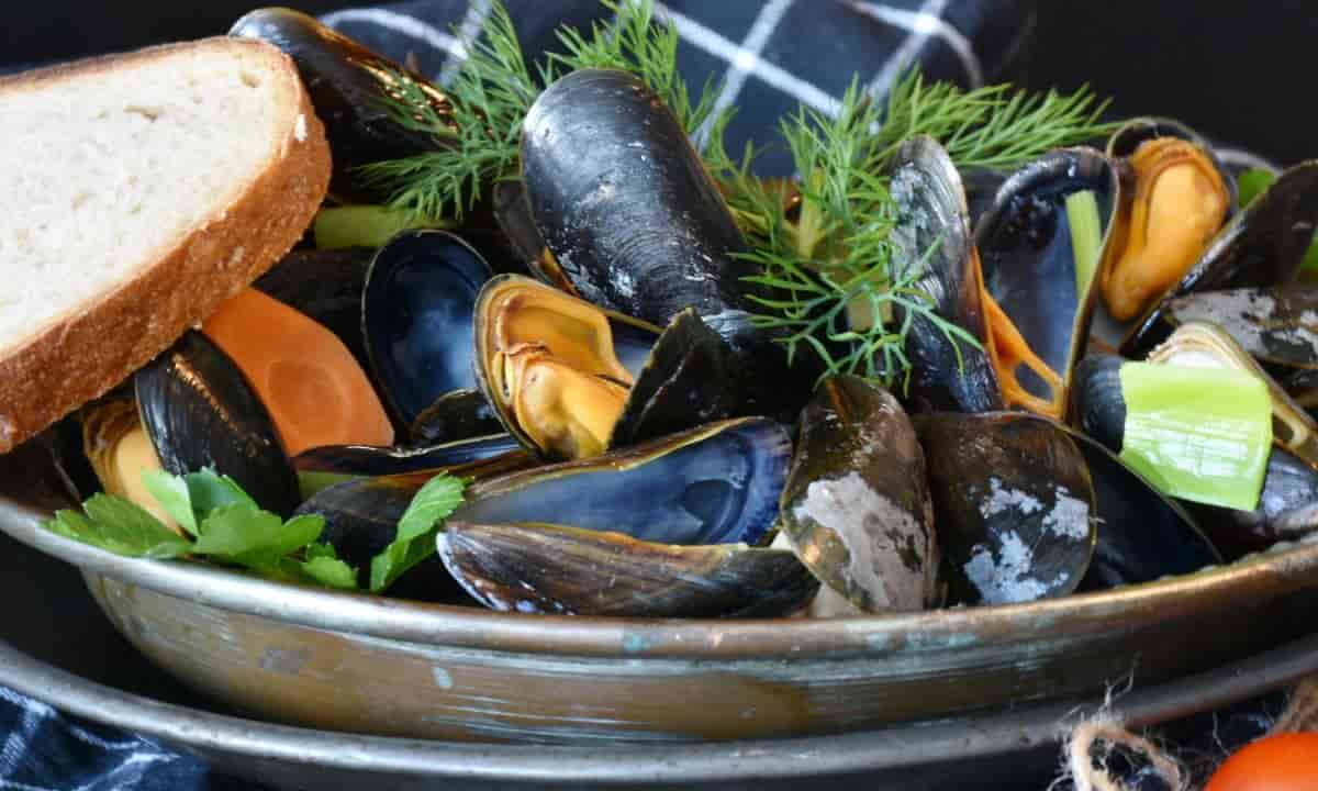 Cozze come pulirle