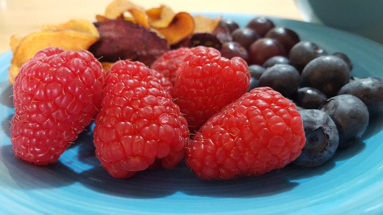 Frutta e verdura: lavala in modo sicuro così