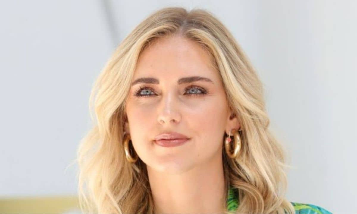 Chiara Ferragni criticata intimo balcone