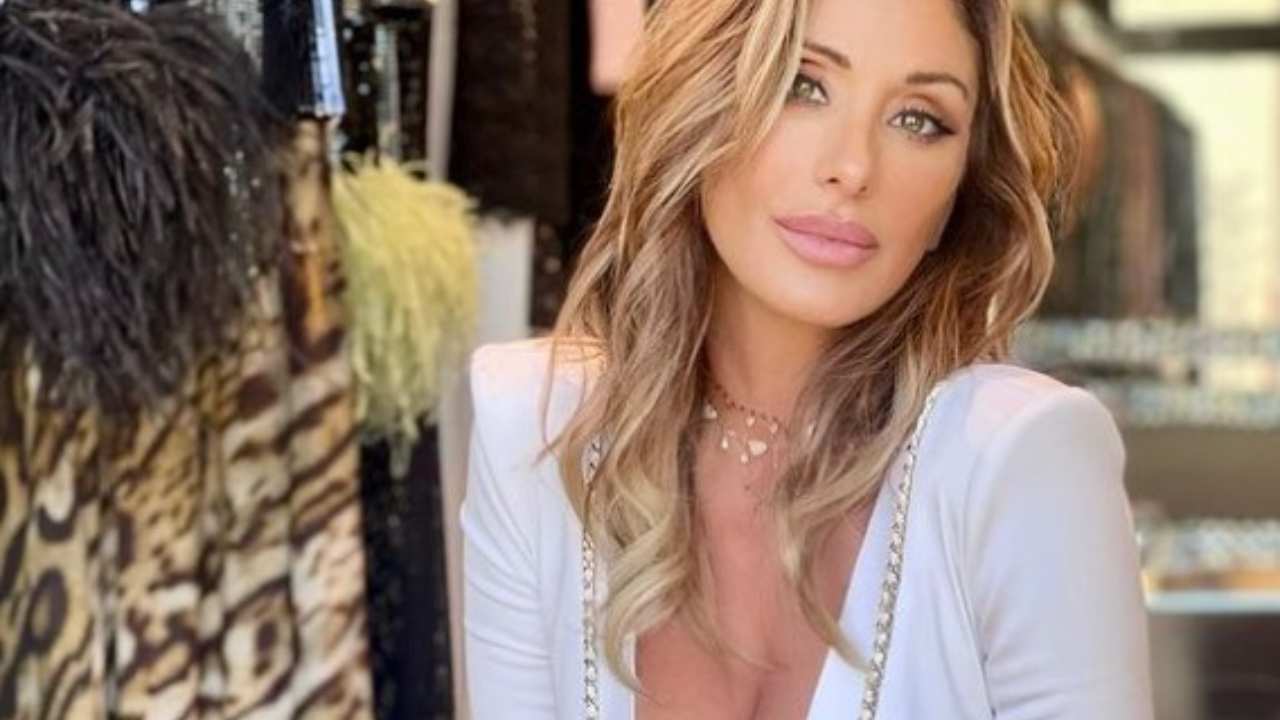 sabrina salerno mazzo fiori