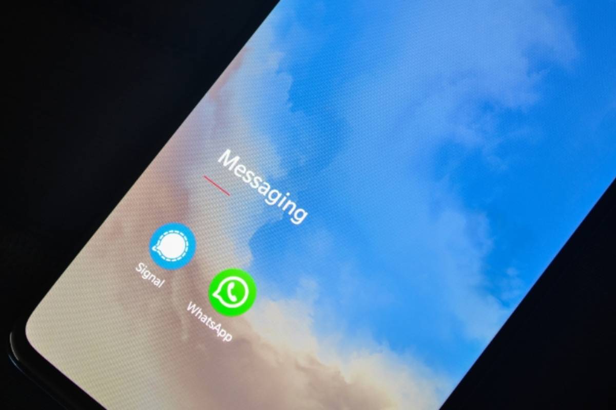 WhatsApp migliora il servizio agli utenti: diverse novità inserite riguardanti la fotocamera