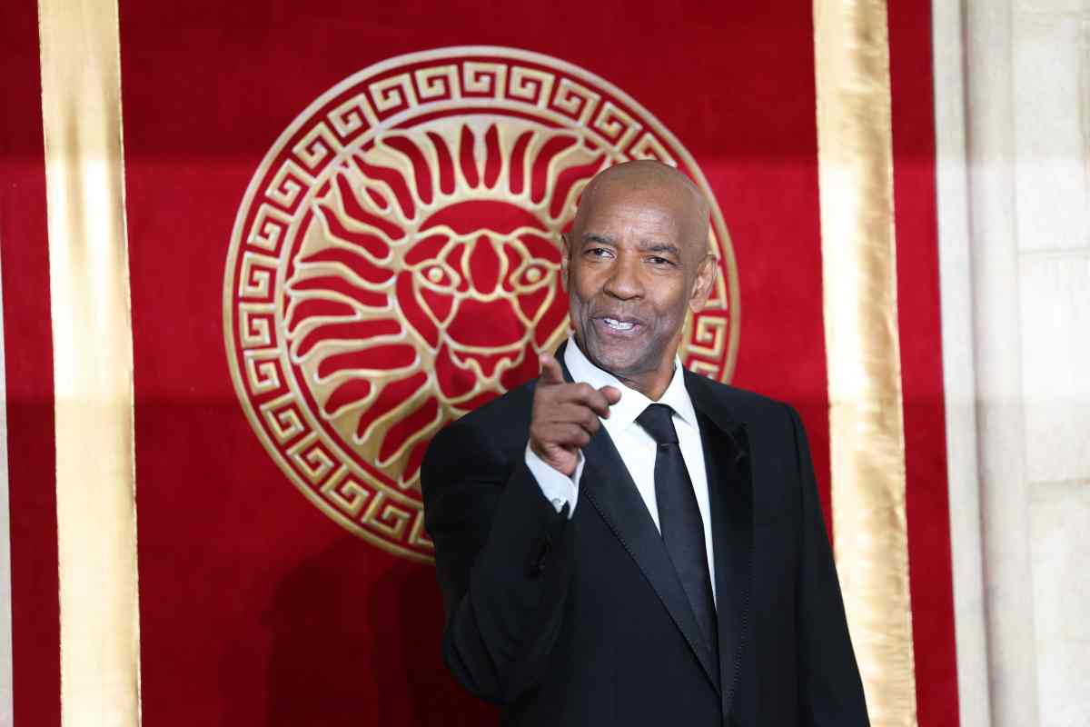 Denzel Washington ha detto basta con l'alcol 10 anni fa