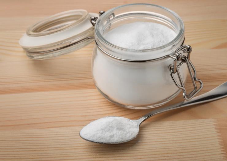 Bicarbonato nel frigo, il segreto per un ambiente fresco e senza cattivi odori